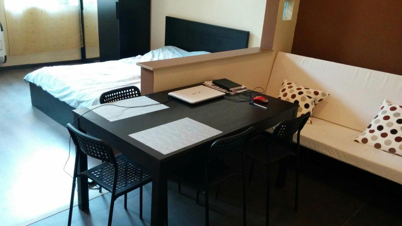 Nice Studio Near City Center *