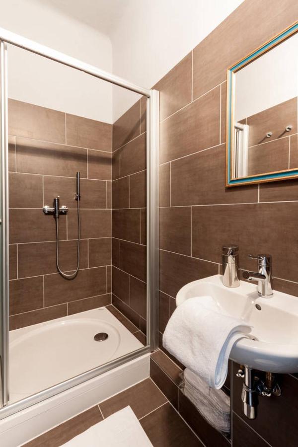 Europe Heart For 9 * Budapest