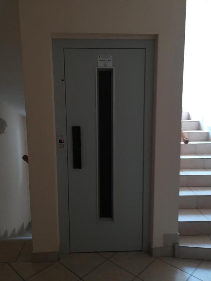 Apartamento Homy In Buda, With Safe Garage And Terrace