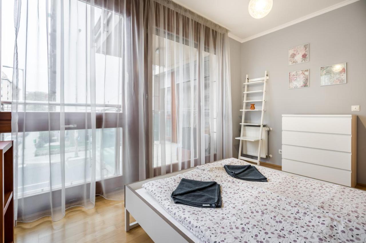 Apartment Downtown Karpat 9 *