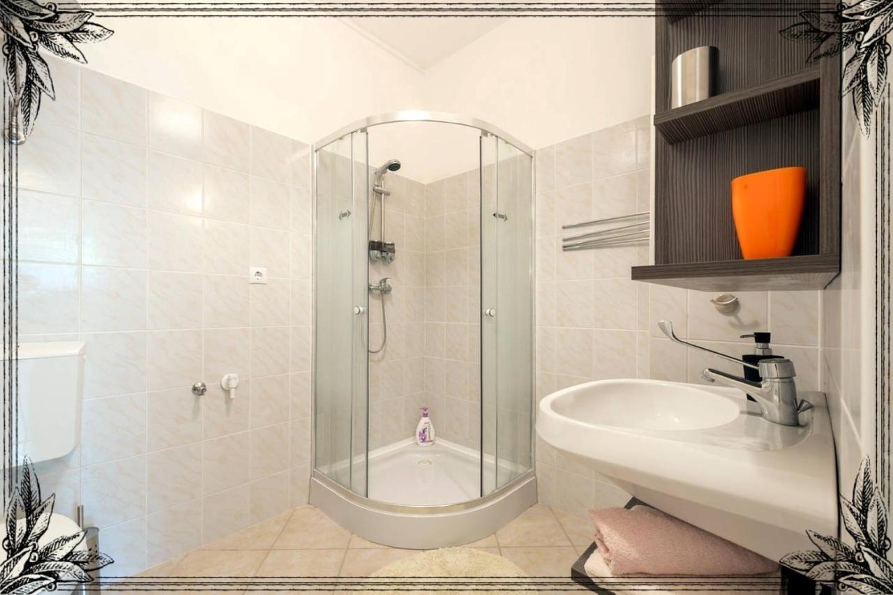 Porat Holiday Apartment *
