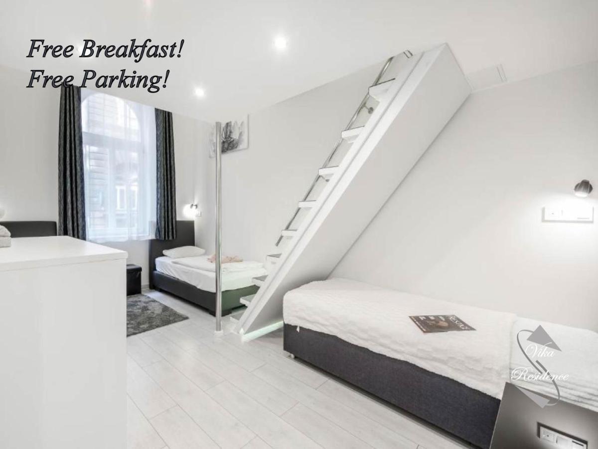 Vika Deluxe Central Apartment