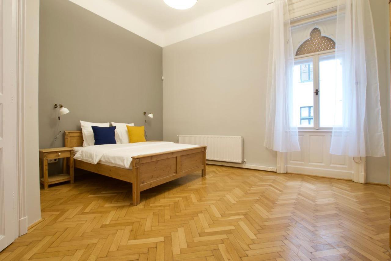 Budget By Hi5 - Palace Quarter Apartamento Budapest