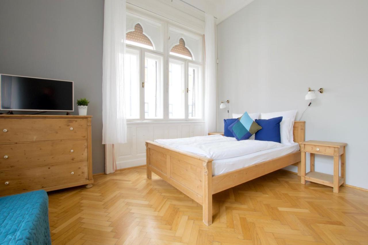 Budget By Hi5 - Palace Quarter Apartamento Budapest