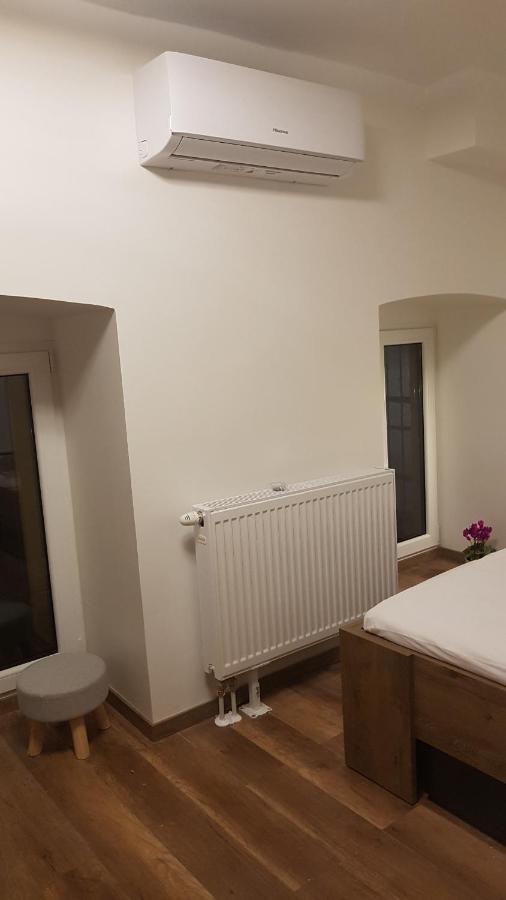 Bachelor Budapest