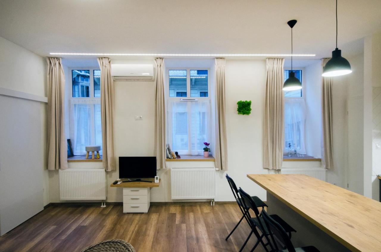 Apartment Pacman