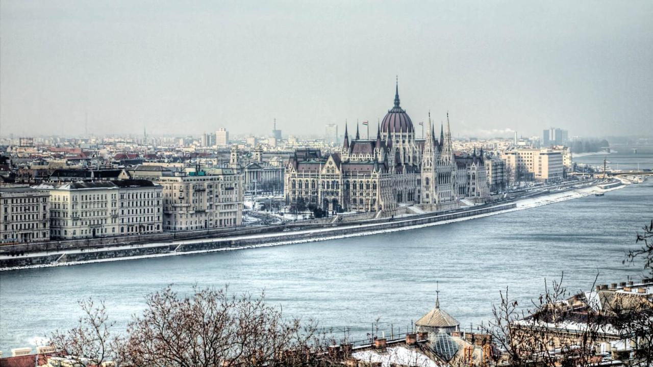 Gng * Budapest