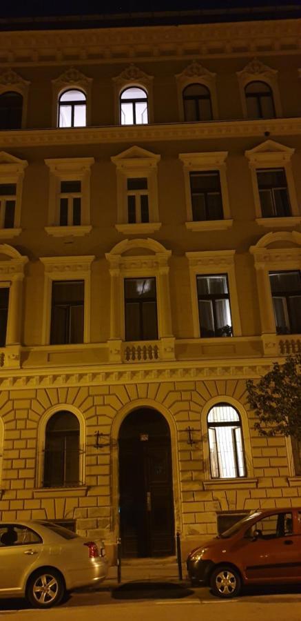 Modern Design In The Center *