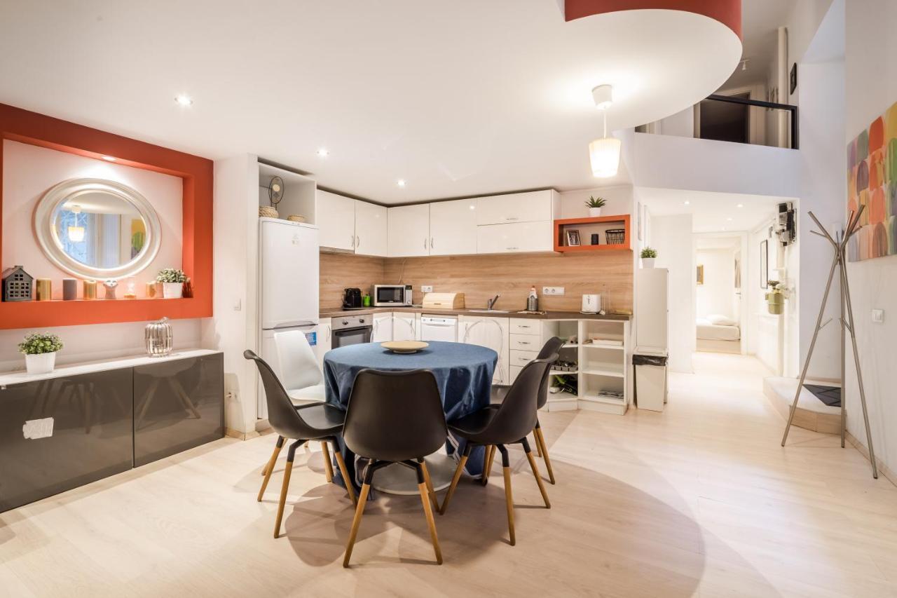Bpr Red Tower Duplex Apartman