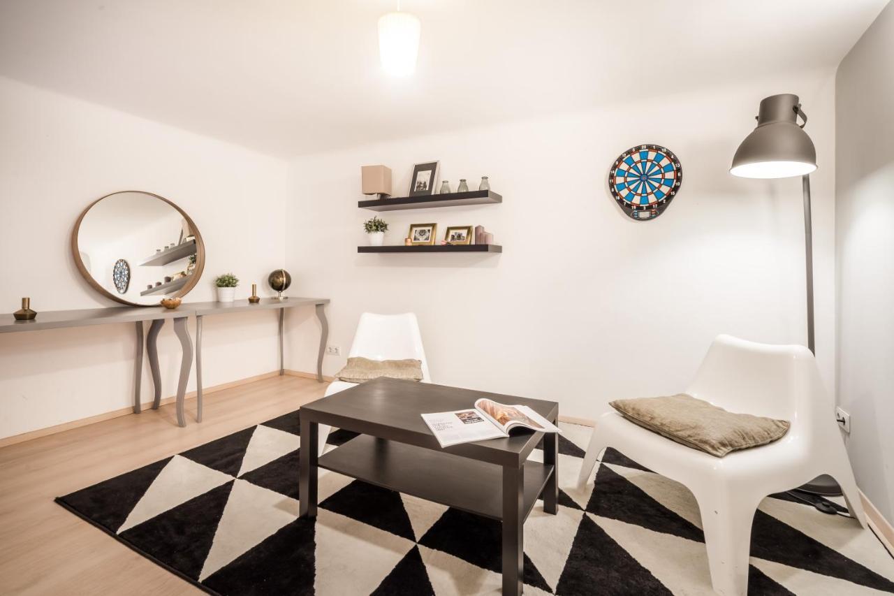 Bpr Red Tower Duplex Apartman