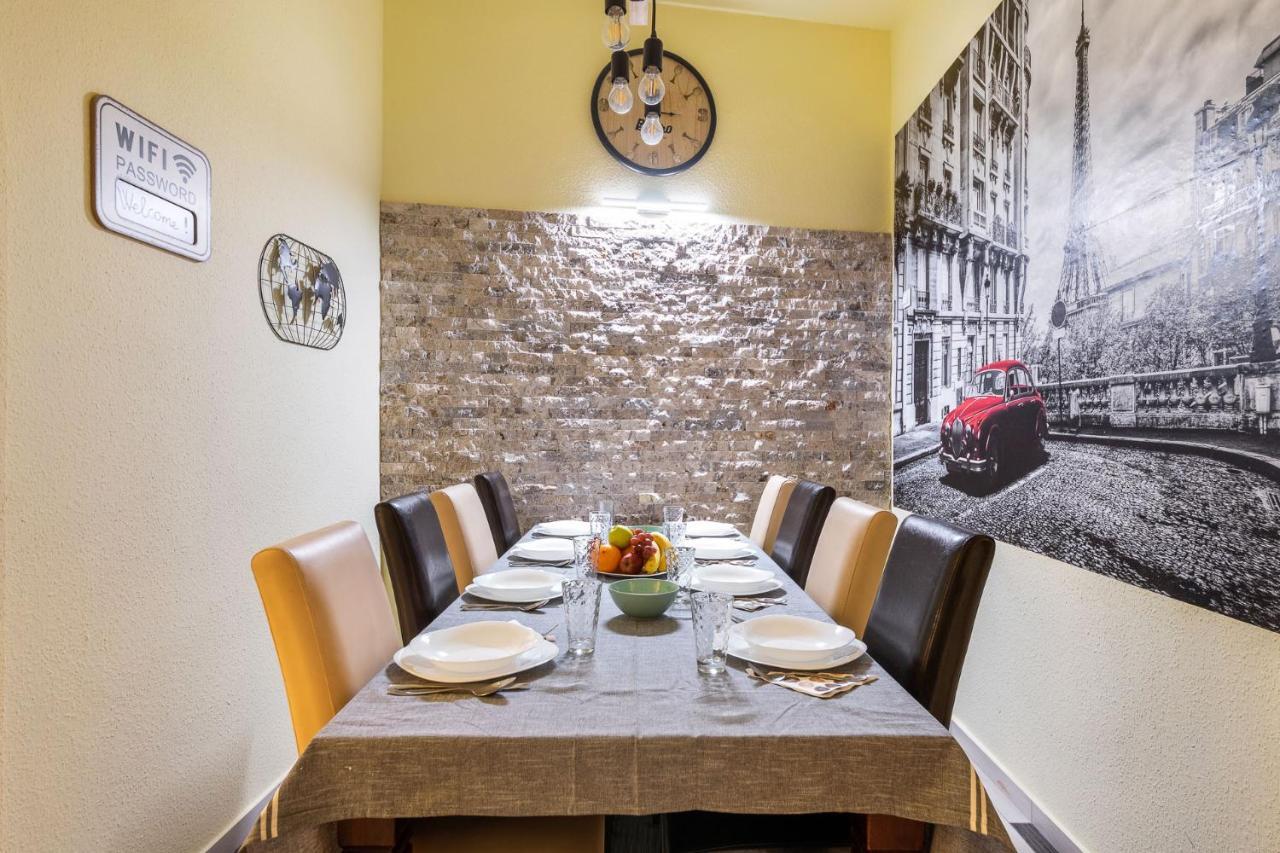 Trendy Grand Boulevard Designer Apartment