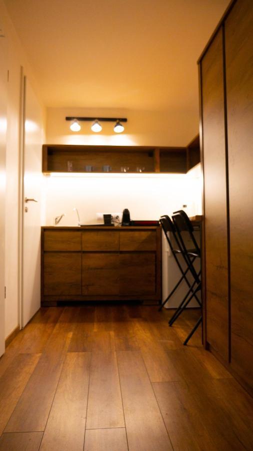 Bachelor Apartment *