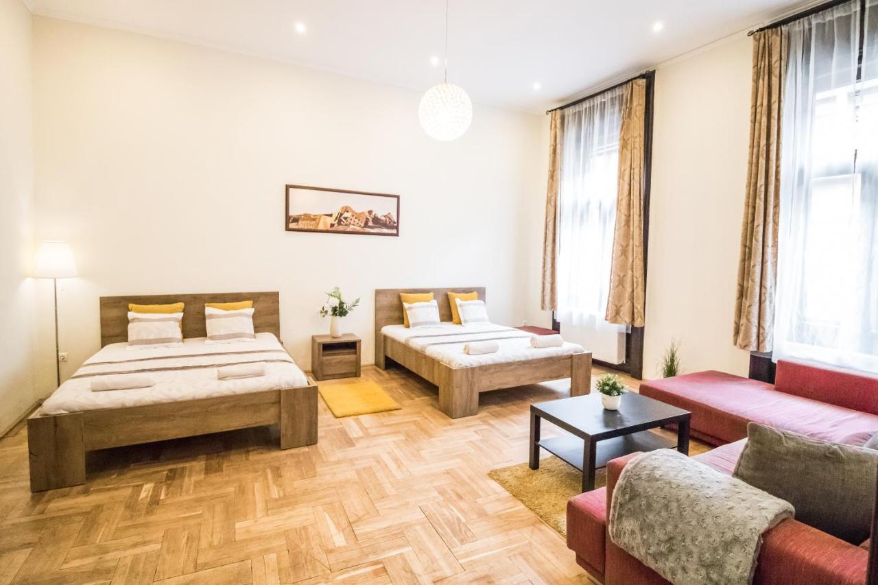 Real Klauzal Appartement *