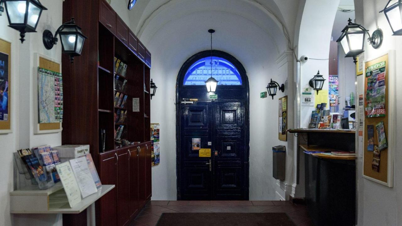 Hostal Mp *