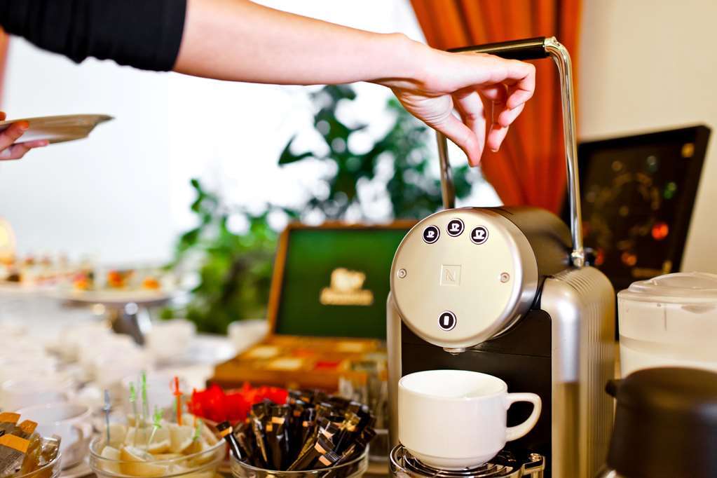Radisson Blu Béke Hotel, 4*