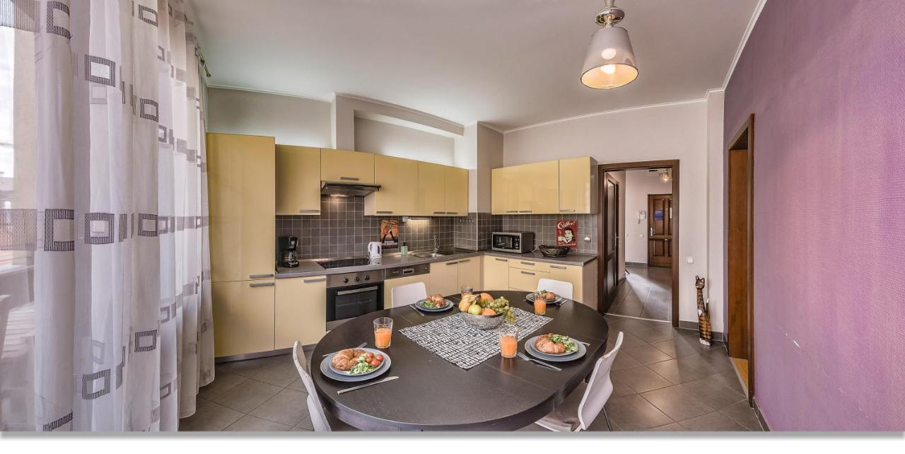 Urban Gozsdu Apartahotel