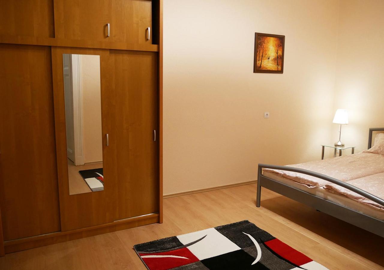 Casamia-Elegant Central Vaci St.Apt Apartmán *