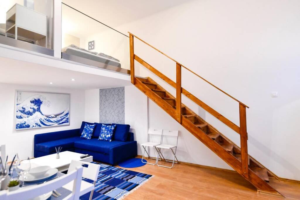 Apartment Cosy Two Bedroom Flat In Rottenbiller Str,sky Budapest
