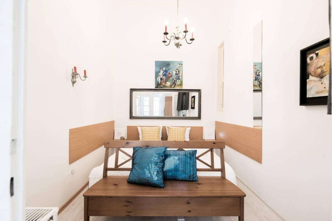 Apartment Cosy And Central With 4 Bedrooms And A/c *
