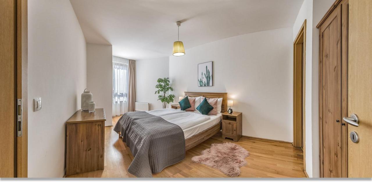 Urban Gozsdu Apartahotel
