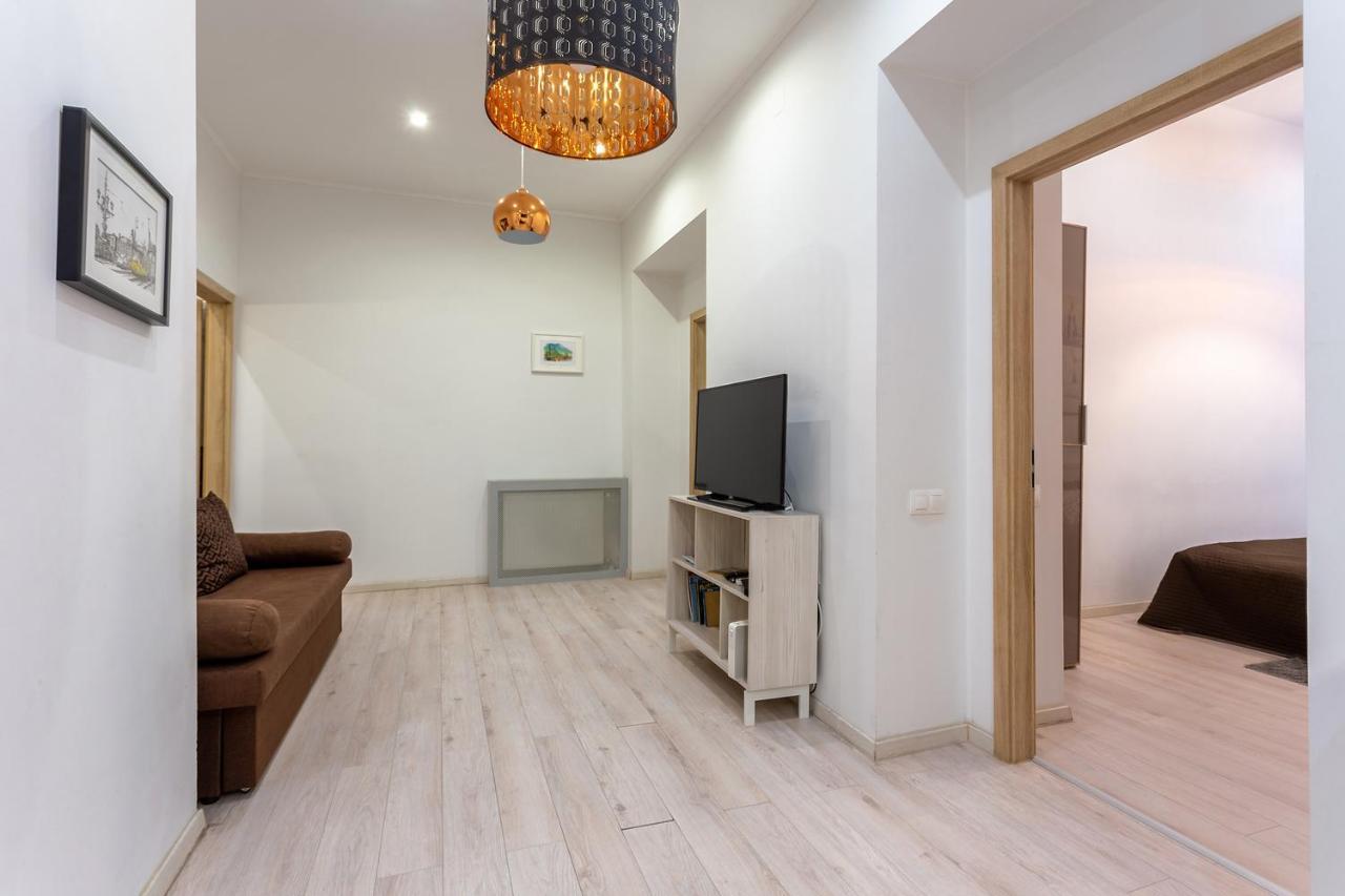 Goldcentral Dob * Budapest