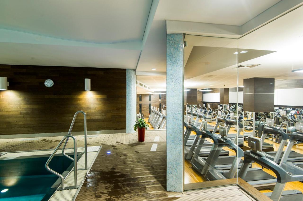 Urban Gozsdu Apartahotel
