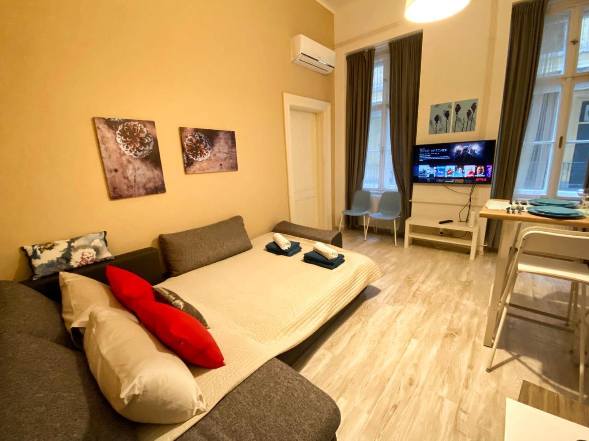 Center Cozy Akacfa Apartman Budapest