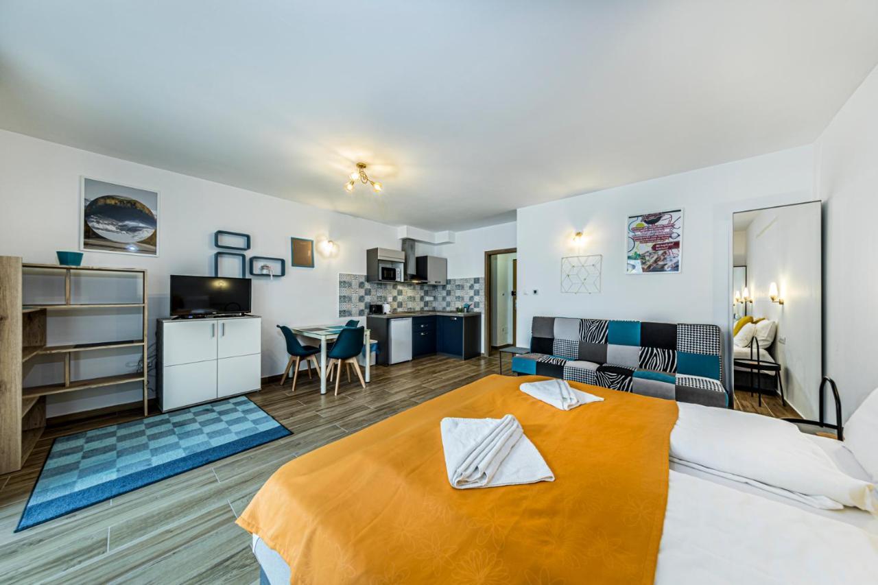Enjoy Aparthotel 4*