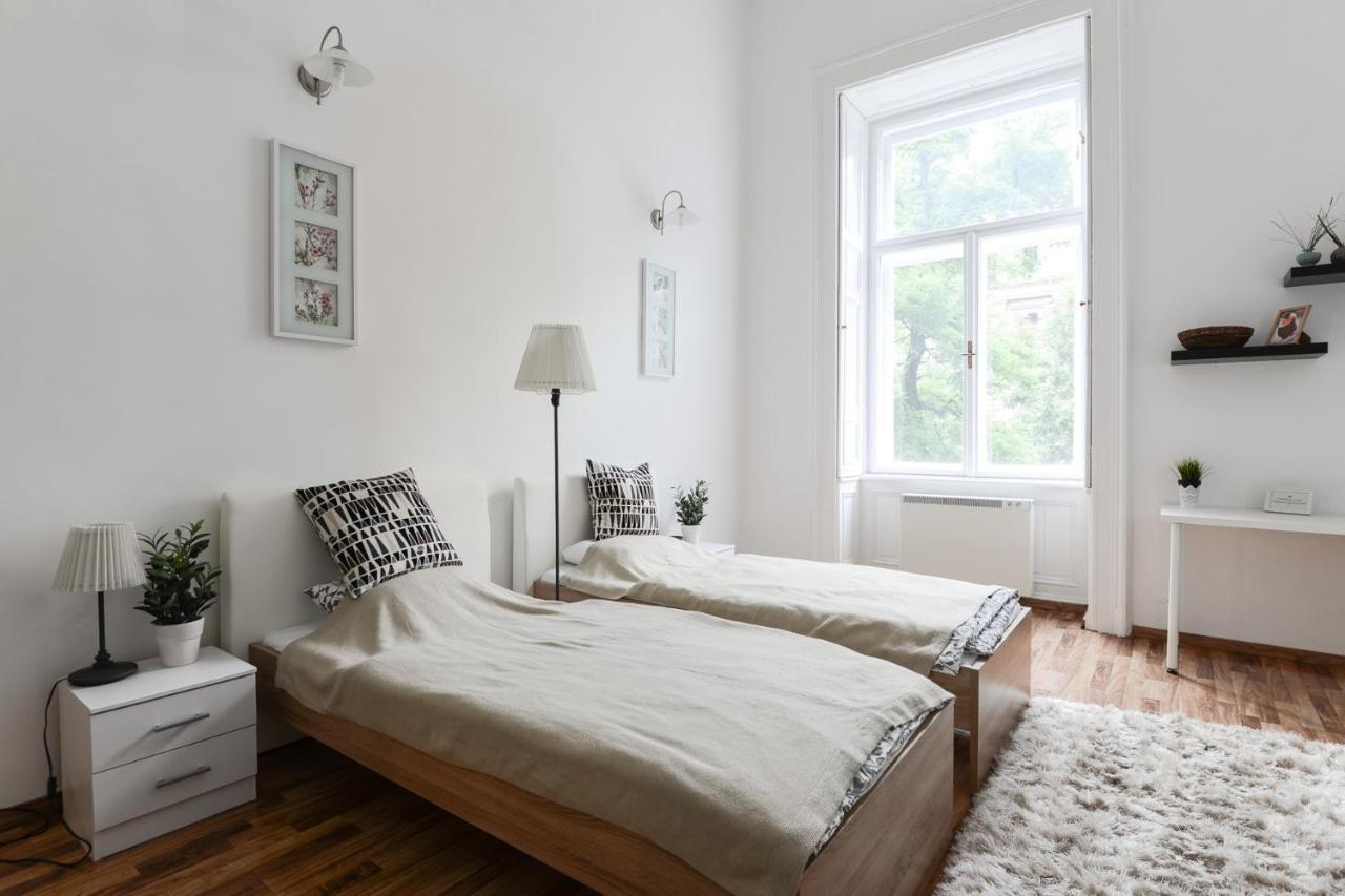 Apartamento Spacious Evergreen In The Heart Of