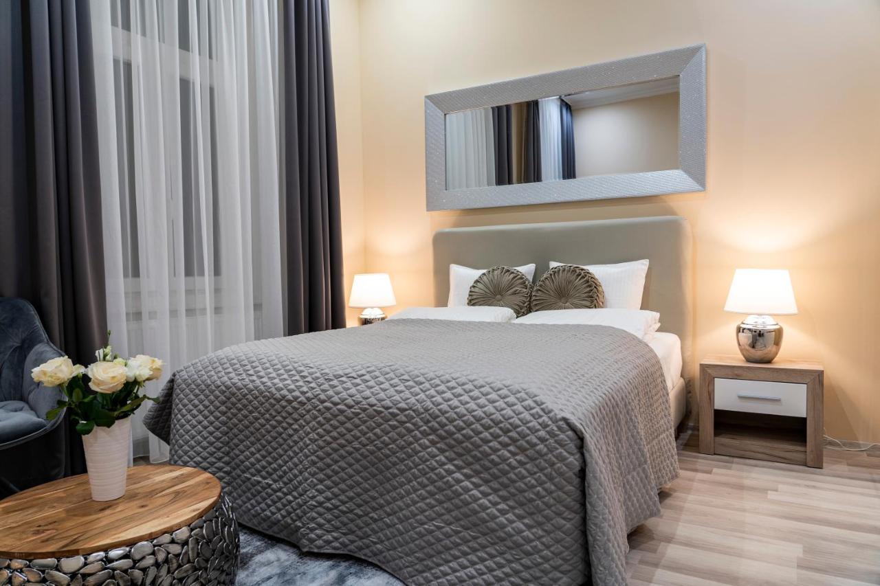 City Centre Deluxe Apartment *