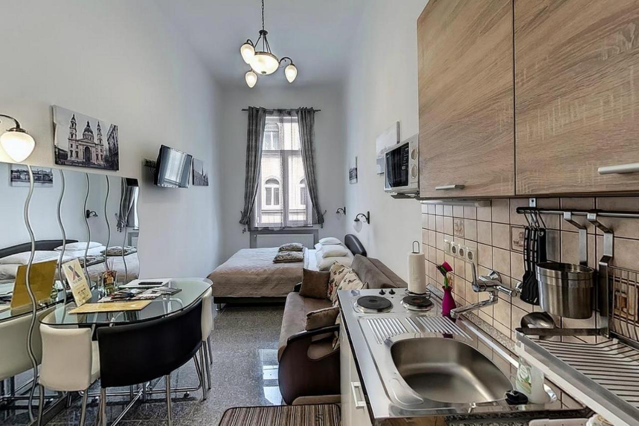 Happy Holiday Lux Apartment