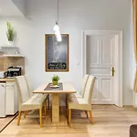 Standard Apartment By Hi5 - Weiner Leo