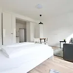 Standard Apartment By Hi5 - Dessewffy 37 Suites
