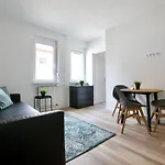 Standard Apartment By Hi5 - Dessewffy 37 Suites