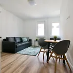 Standard Apartment By Hi5 - Dessewffy 37 Suites