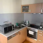 Imádnivaló medencés hotellakás szaunával.