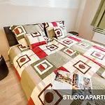Bpr Corvin Cozy Apartments