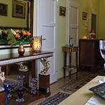 Stunning 2 Double Bedroom Apartment In The Centre Of Budapest