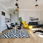 Megszunik - The Lullaby Home - Nr 1