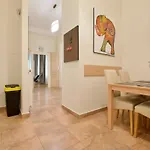 Standard Apartment By Hi5 - St. King Street 16.