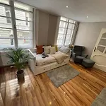 Vintage Home In The Heart Of The City