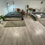 Vintage Home In The Heart Of The City