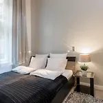 Luxurious Extra Central And Comfy