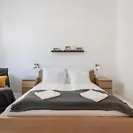 Gellert Mountain Apartment