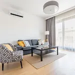 River Luxury Residence