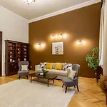 Exclusive Eoetvoes Apartment