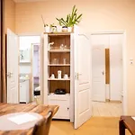 Apartment Of Koezraktar