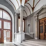 Top Location Apartment Near Basilica