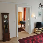 Matyas House In The City Center