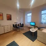Petofi Apartment With Air Condition